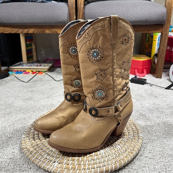 Dingo Addie Women’s Harness Boots Mid-Calf Rhinestone Western Rodeo Cowgirl Tan - Picture 2 of 16